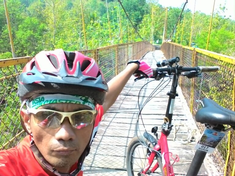 Jembatan gantung pathuk