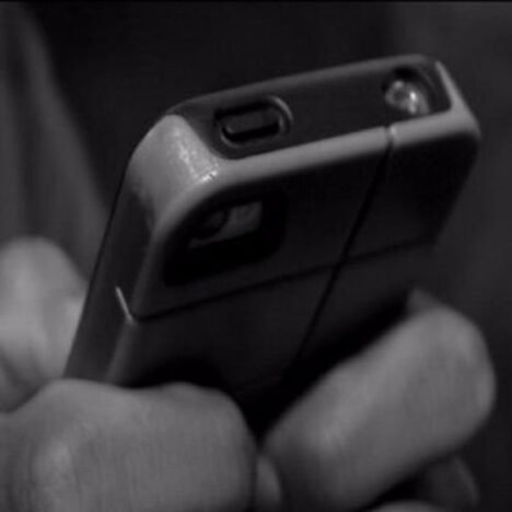 Ikat Tali Sepatu yang Benar Hindari Kaki Cedera