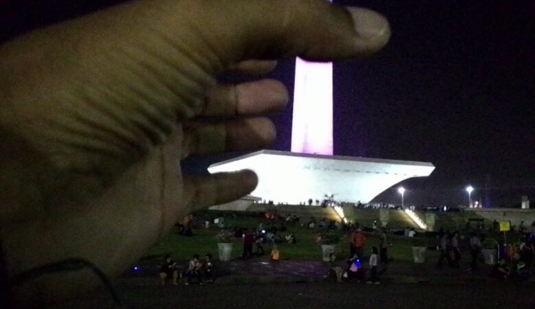 Wisata Malam Monas