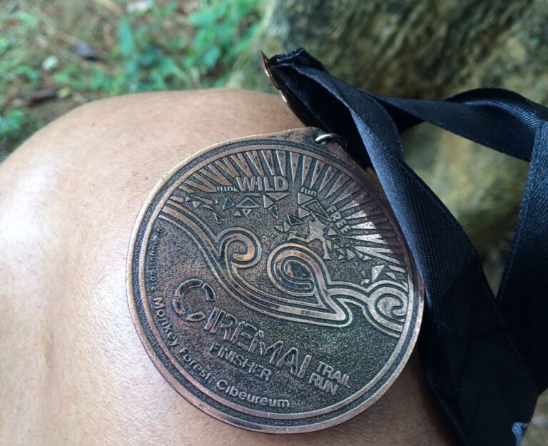 Medali penamat Ciremai Trail Run