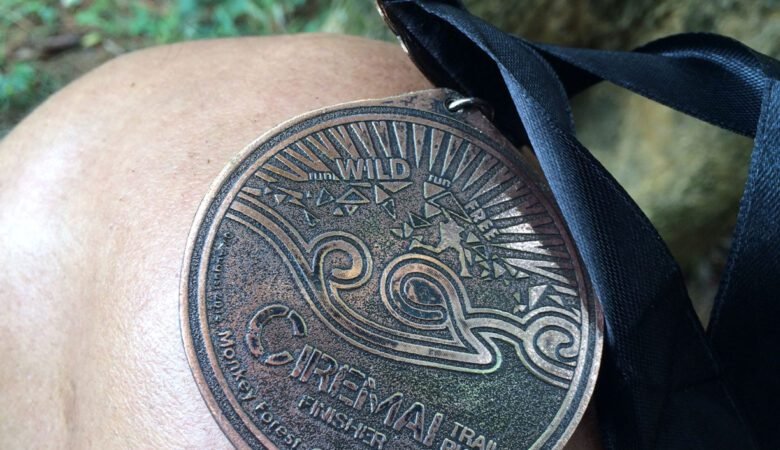 Medali penamat Ciremai Trail Run